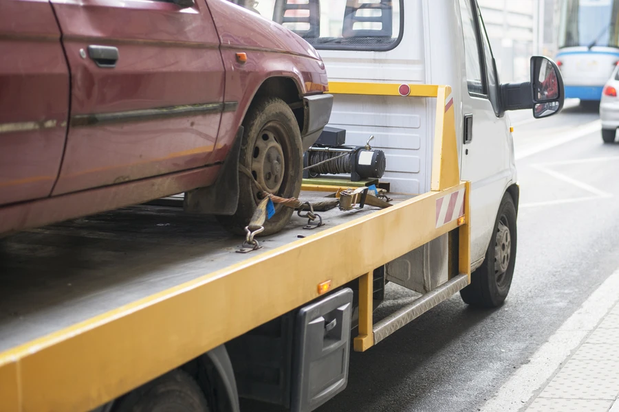 When Is The Right Time To Call For Emergency Towing Help in Hayward, CA When Is The Right Time To Call For Emergency Towing Help in Hayward, CA