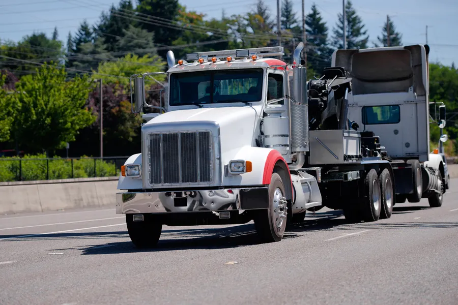 Why Choosing The Right Tow Truck Service Is Crucial For Safety Hayward, CA Why Choosing The Right Tow Truck Service Is Crucial For Safety Hayward, CA