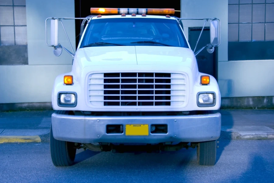 Why Choosing The Right Tow Truck Service Is Crucial For Safety in Hayward, CA Why Choosing The Right Tow Truck Service Is Crucial For Safety in Hayward, CA